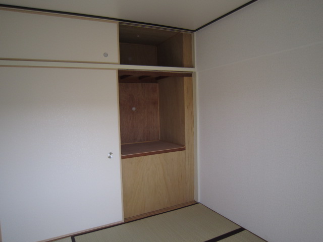 Living and room. South side storage