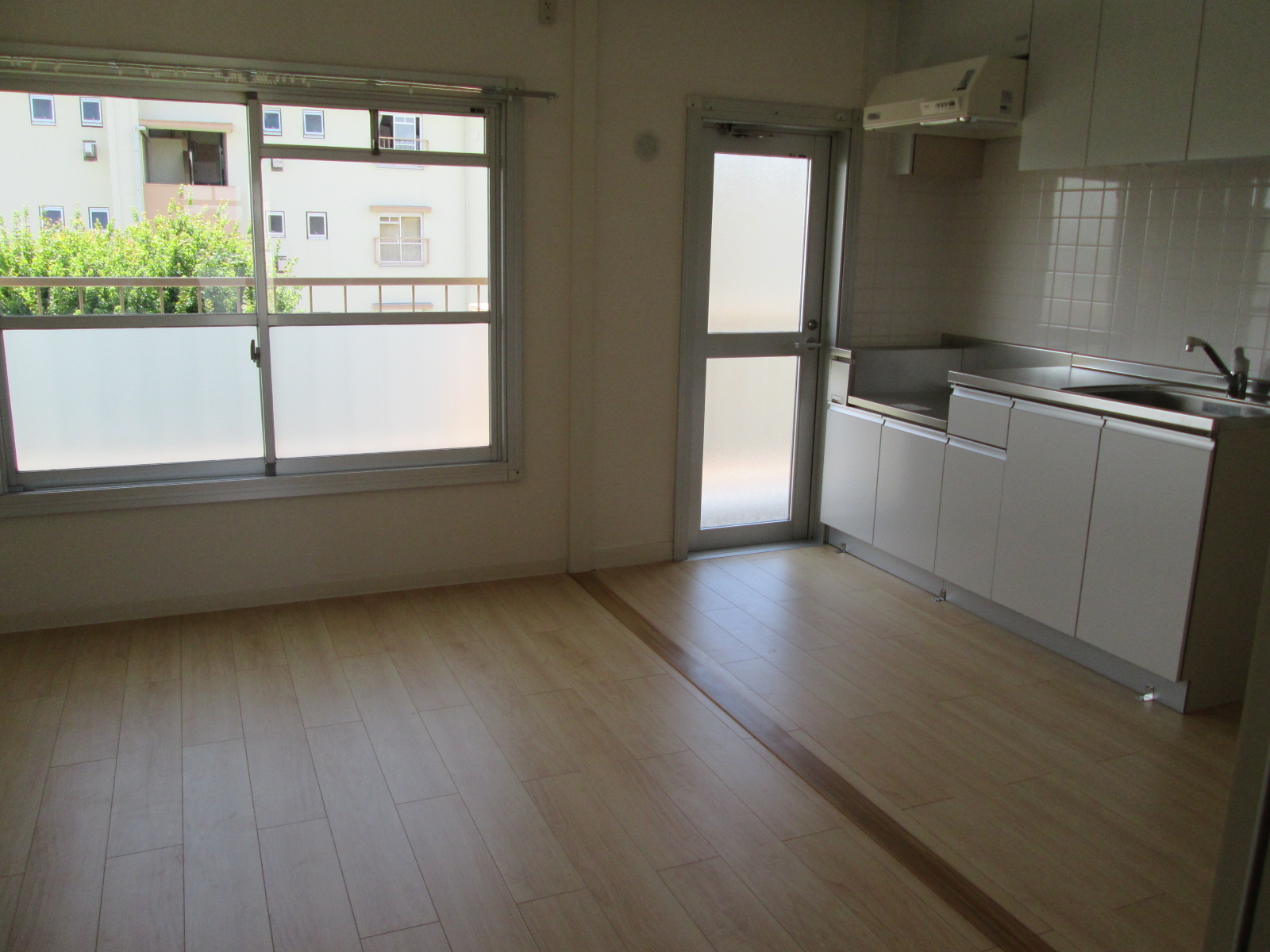 Living and room. South bright spacious living