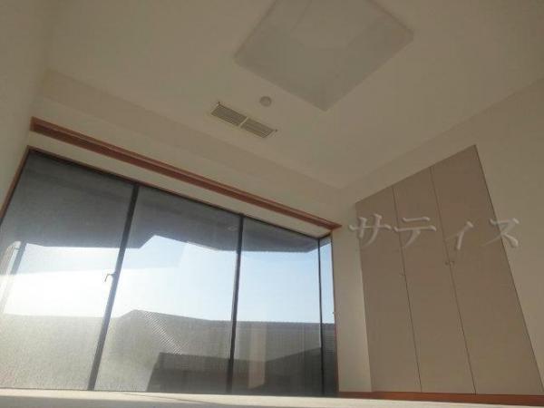 Non-living room