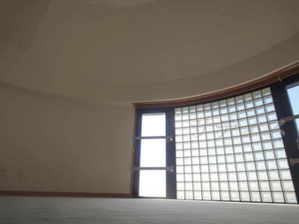Non-living room