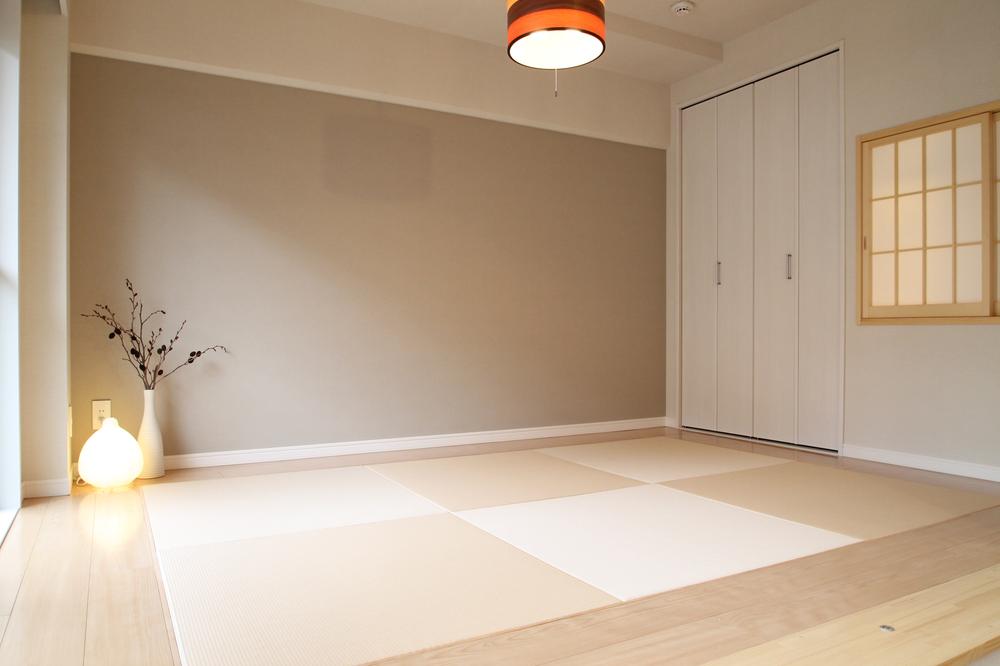 Non-living room. Design Japanese-style rooms that have been revamped to a more intimate space. Day is also good. Indoor (11 May 2013) Shooting