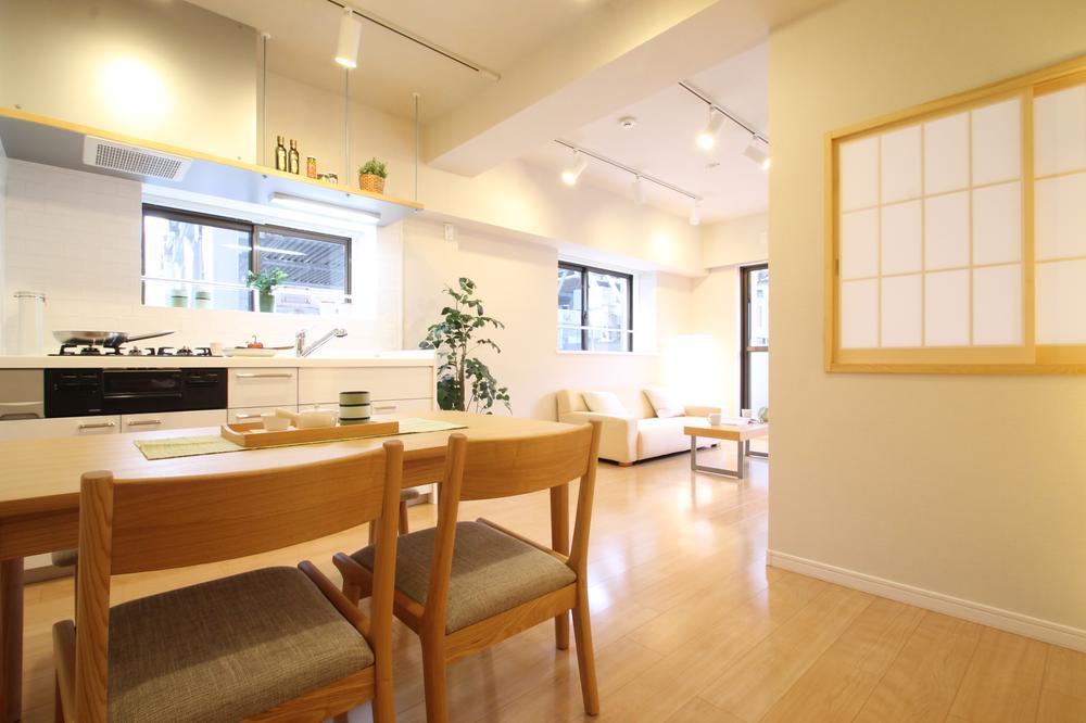 Other introspection. Spacious dining space.