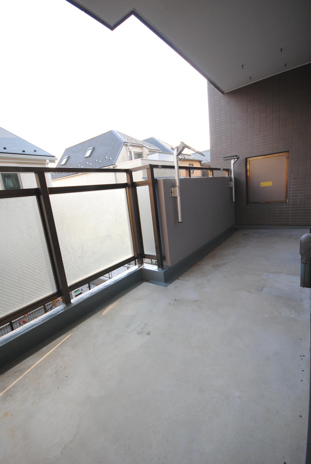 Balcony. Spacious balcony of 9.63 sq m