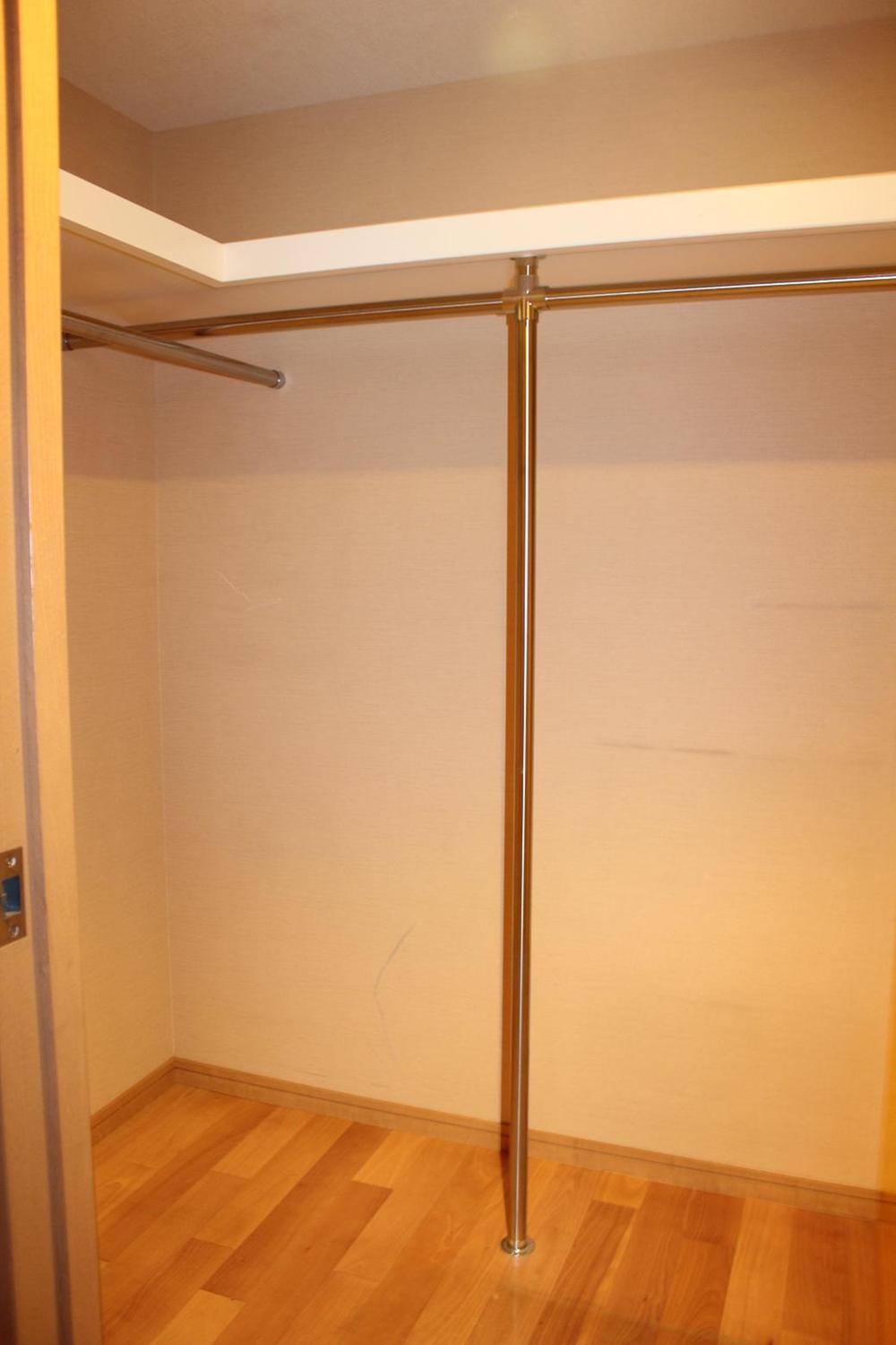 Receipt. Walk-in closet (September 2013) Shooting