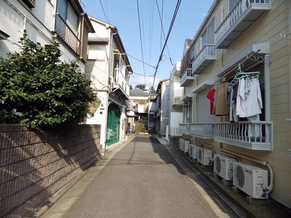 Local photos, including front road. It is a quiet residential area