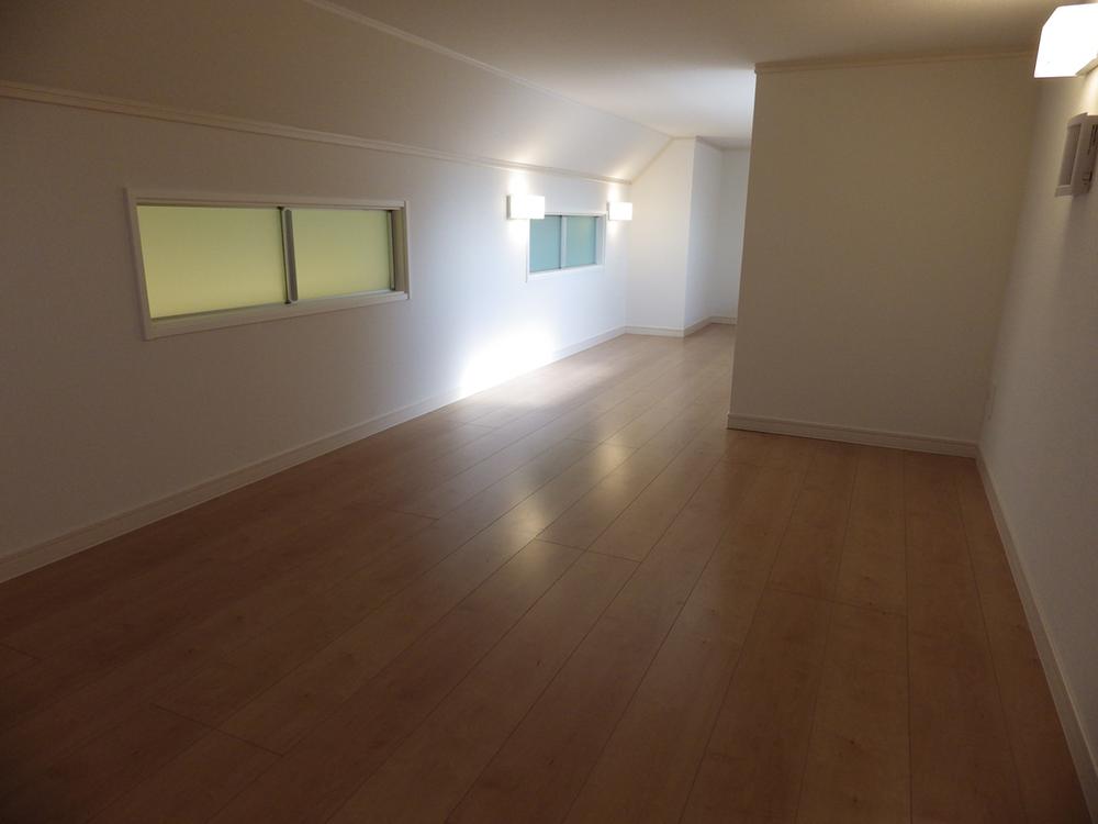 Other introspection. Rises and in the spacious loft space stairs