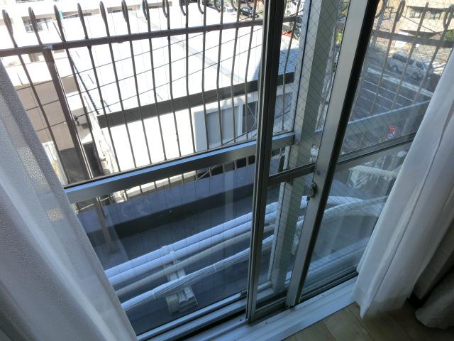 Other introspection. ■ If Western-style (9.0 Pledge) has become a double-glazed windows, noise ・ We have a heating and cooling measures. Indoor (12 May 2013) Shooting