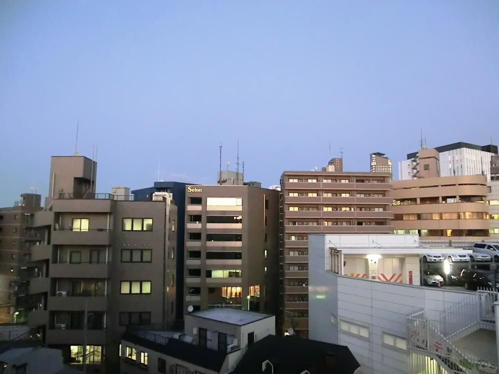 View photos from the dwelling unit. View from the site (December 2013) Shooting