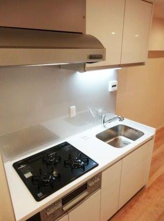 Kitchen. ~ Was a new interior renovation completed ~  Water purifier integrated faucets with state-of-the-art facilities of the system Kitchen