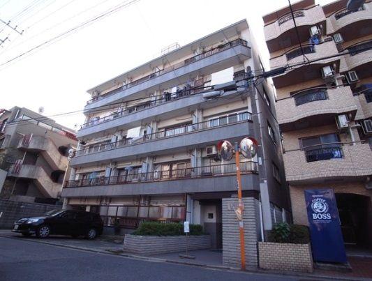 Local appearance photo. It is the location of a quiet residential area