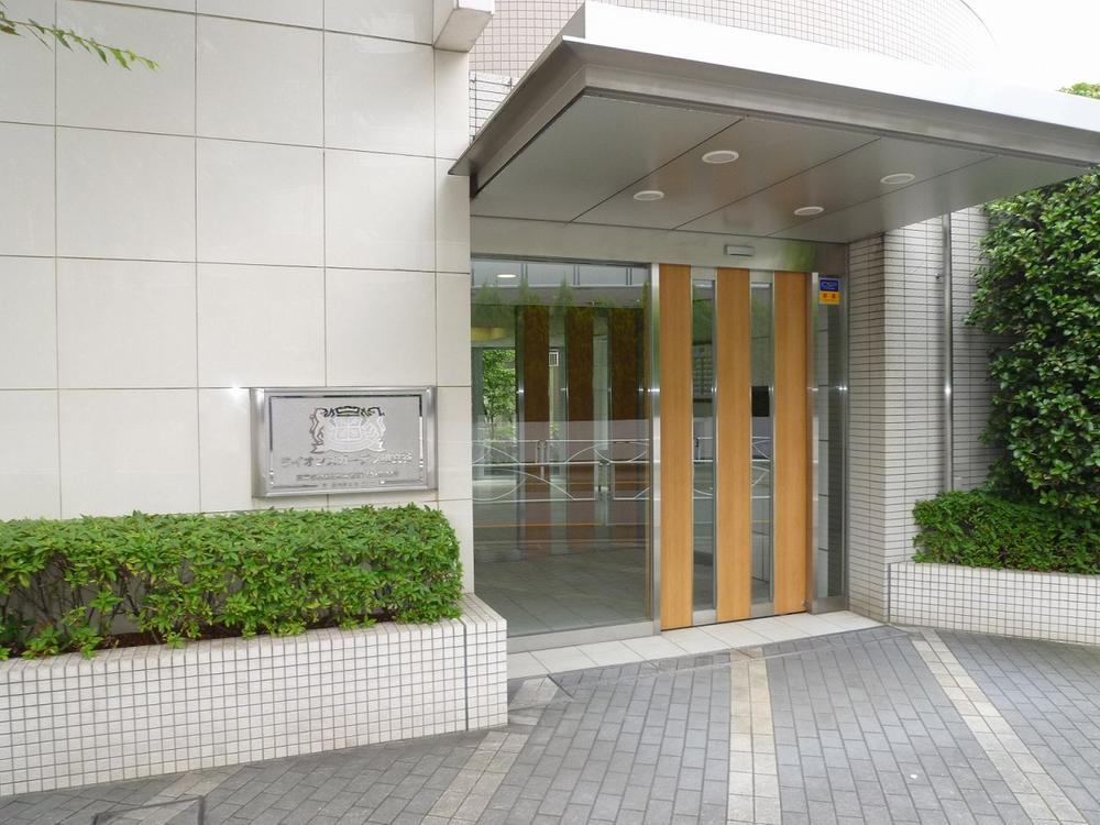 Entrance. Common areas (entrance)