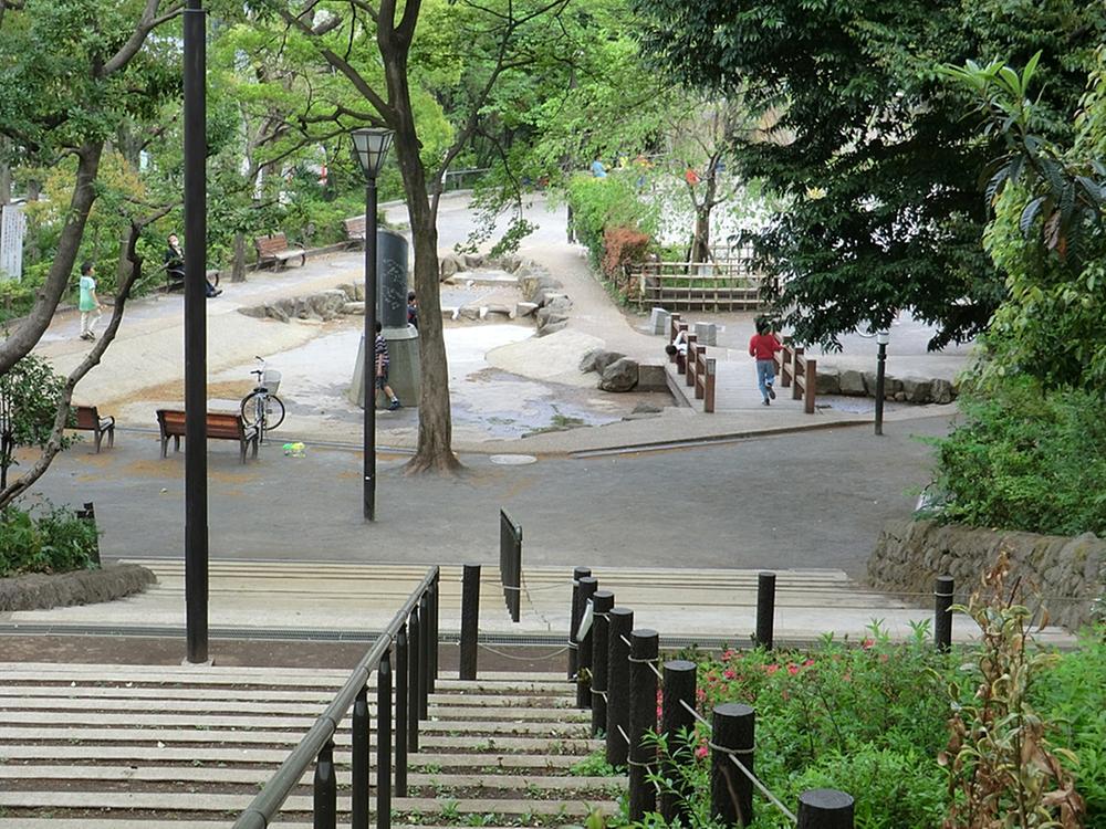 park. 591m to Nakane park