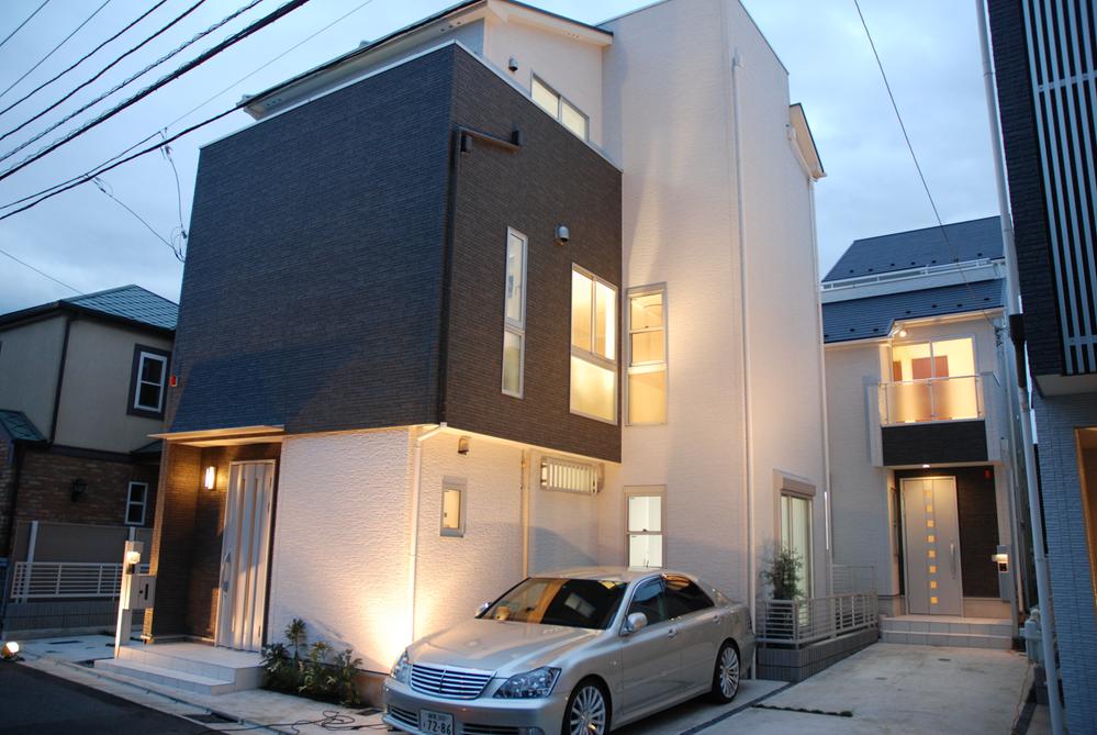 Same specifications photos (appearance). Example of construction