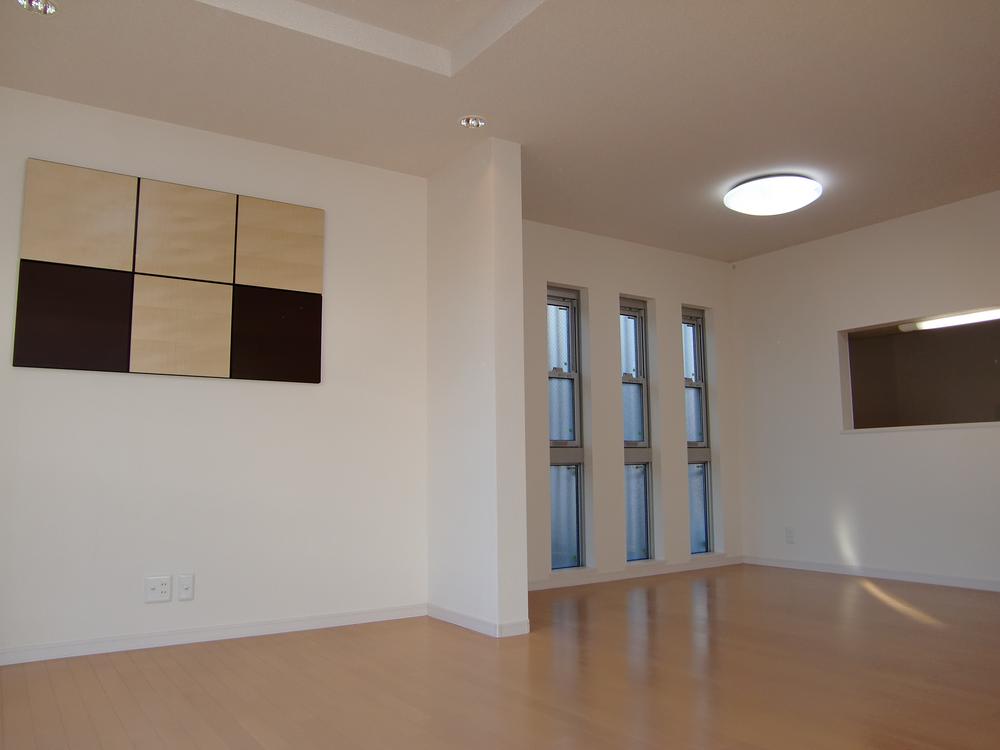 Same specifications photos (living). ( Building) same specification