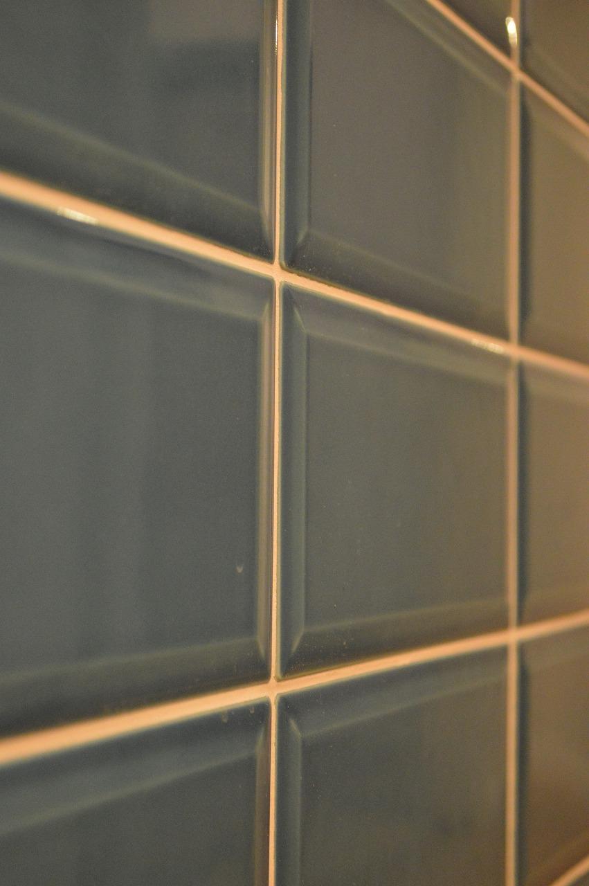 Construction ・ Construction method ・ specification. Lapis lazuli color of the tile is not too brilliant shine to the living-dining