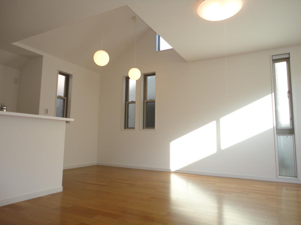 Living. Indoor (11 May 2013) Shooting