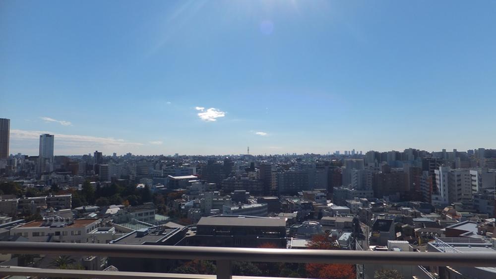 View photos from the dwelling unit. View from the site (November 2013) Shooting