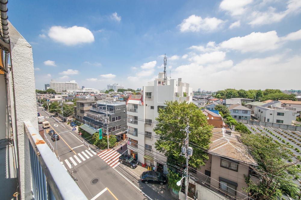 View photos from the dwelling unit. View from the site (July 2013) Shooting