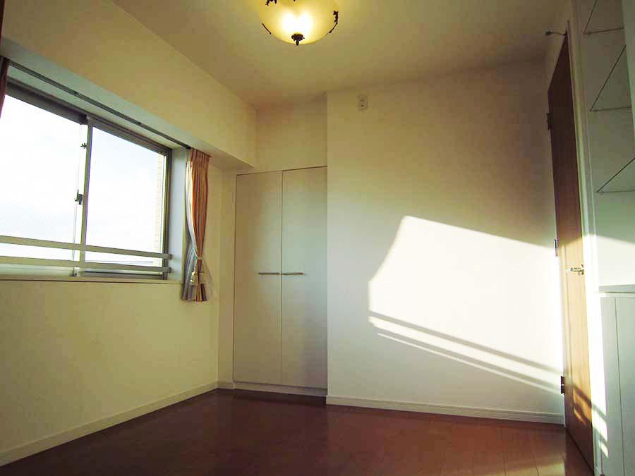 Non-living room