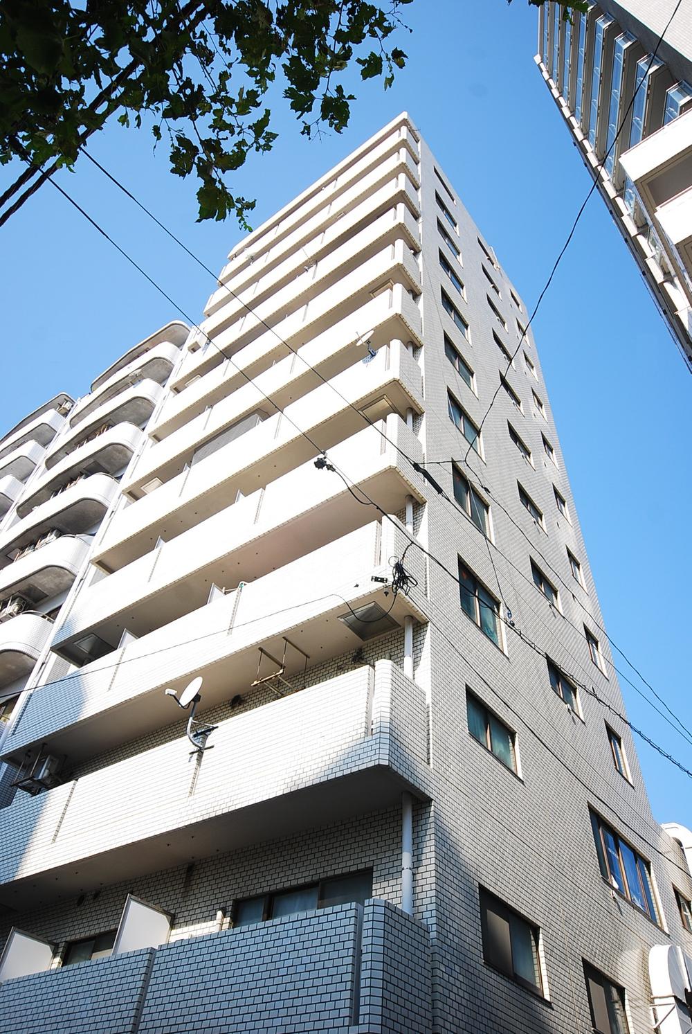 Local appearance photo. Tokyu Toyoko Line "Nakameguro" good location of a 3-minute walk from the station