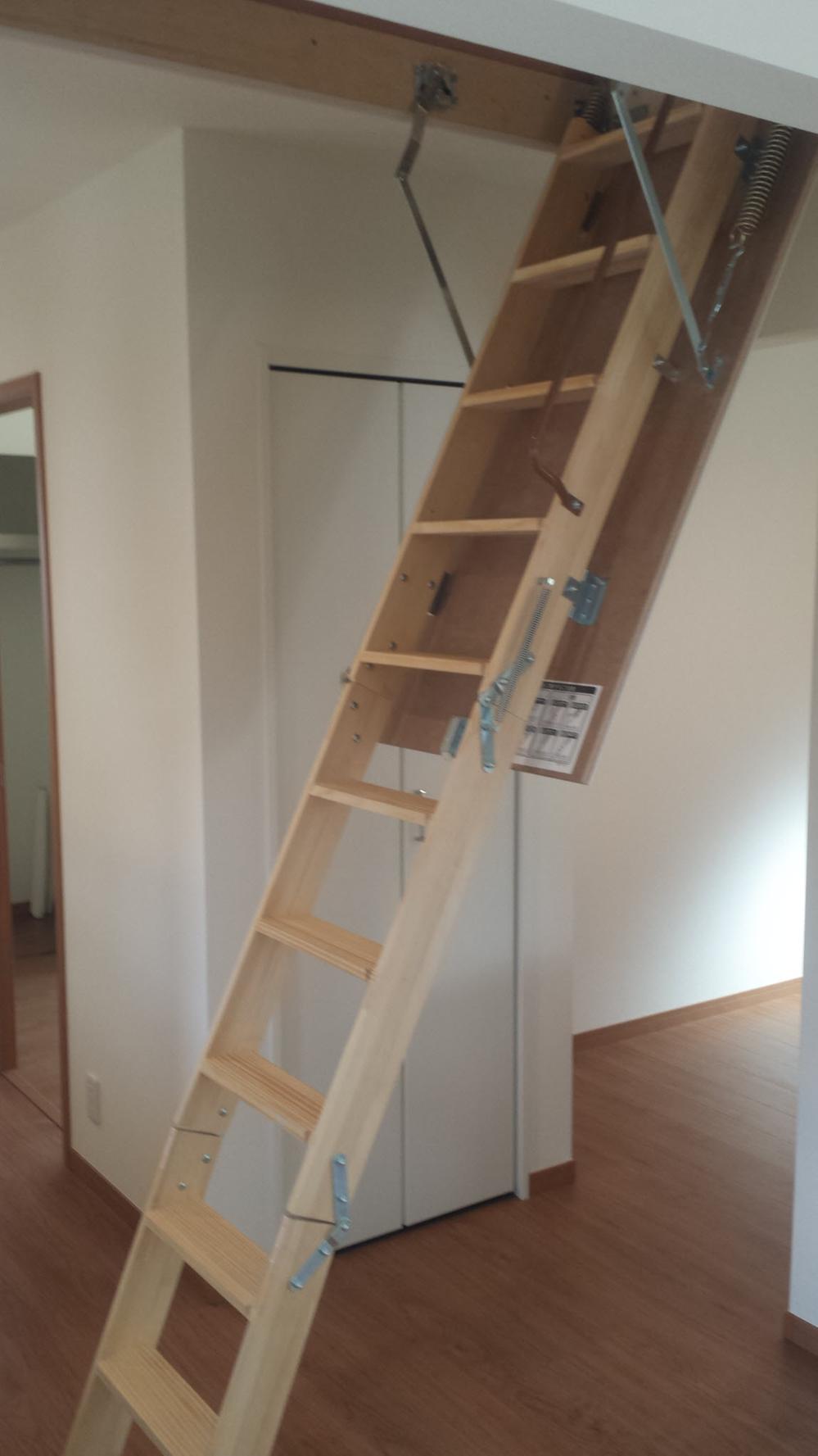 Receipt. Grenier (attic storage) equipped