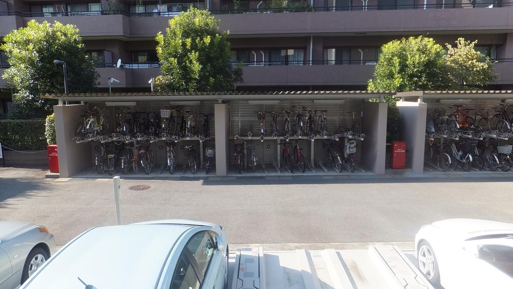 Other common areas. Bicycle parking (12 May 2013) Shooting
