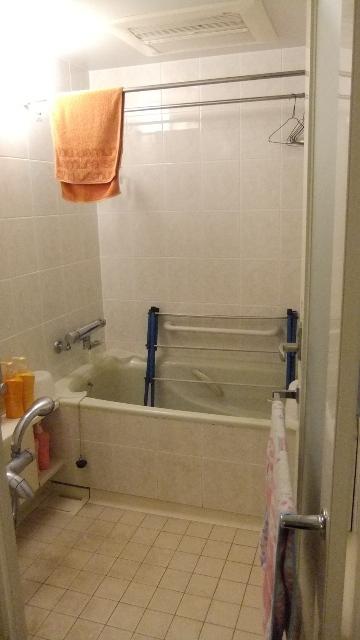 Bathroom. (December 2013) Shooting