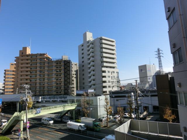 View photos from the dwelling unit. View from the site (December 2013) Shooting