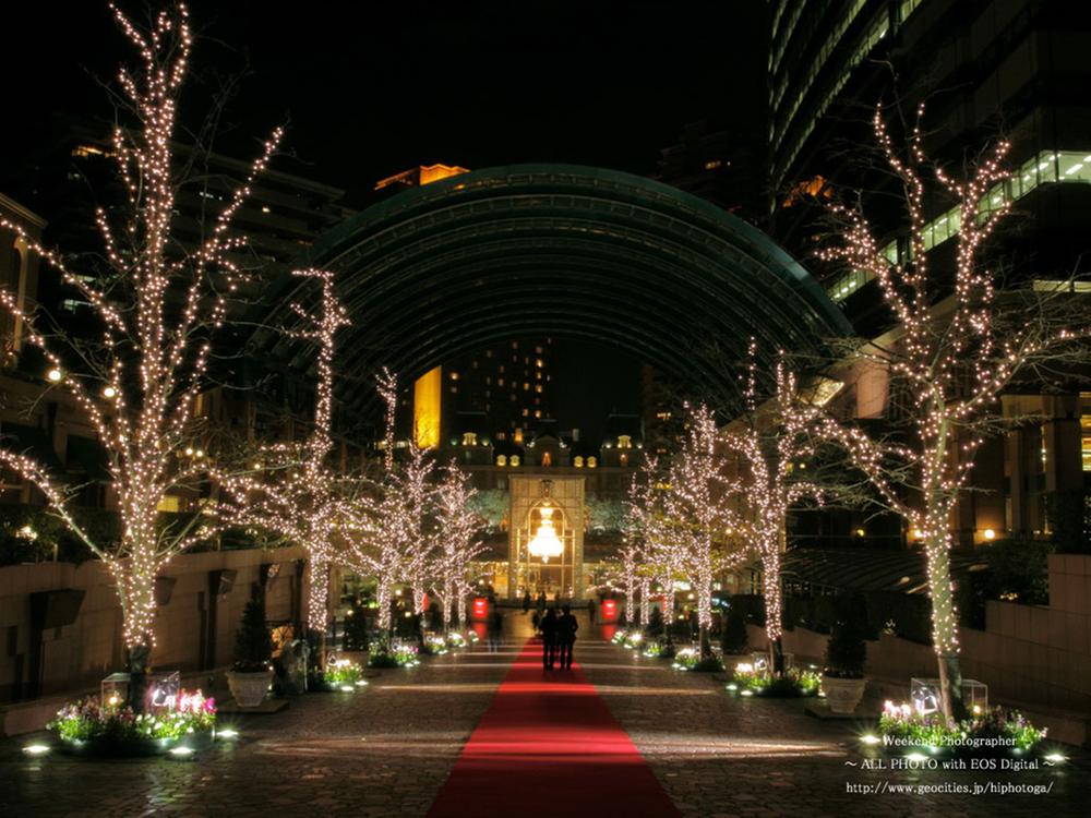 Shopping centre. To Ebisu Garden Place 320m