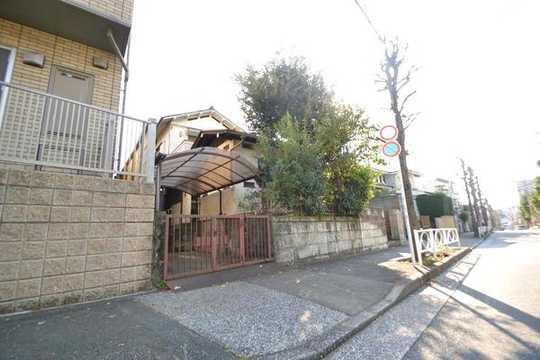 Local land photo. ■ State sales local ■