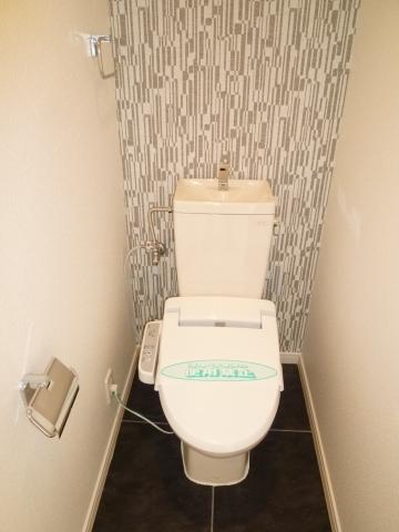 Toilet