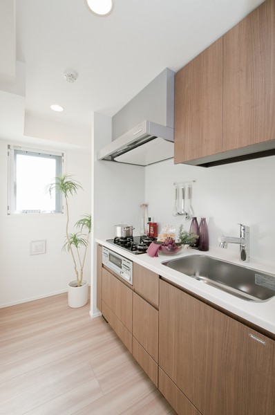 Bright atmosphere provided a window to the kitchen
