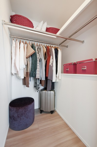 "Walk-in closet" (E type / 602, Room)