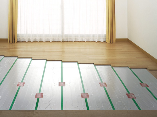 Other.  [Standard equipped with a floor heating with a power-saving effect] Equipped with TES hot water floor heating to warm the body from the feet. Calm, It is hygienic because it does not wind the dust and dirt.  ※ Same specifications