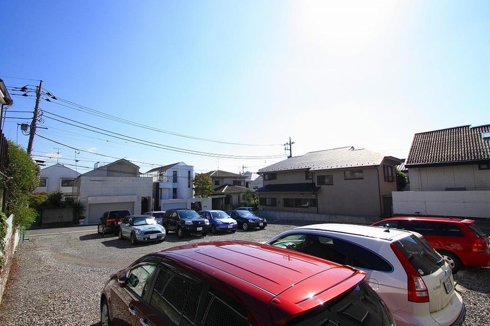 Other local. Local (10 May 2013) Shooting Front road direction from D compartment