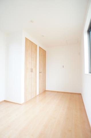 Same specifications photos (Other introspection). Building construction cases