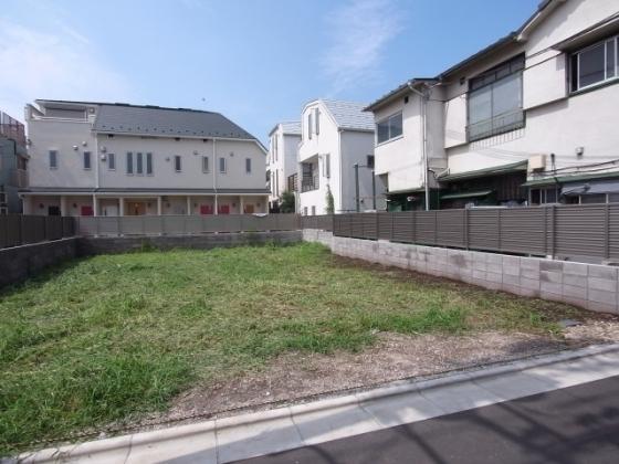 Local land photo. Local (12 May 2013) Shooting