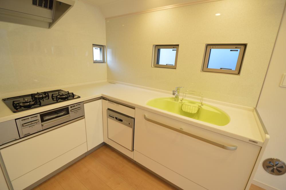 Kitchen. Indoor (September 2013) Shooting