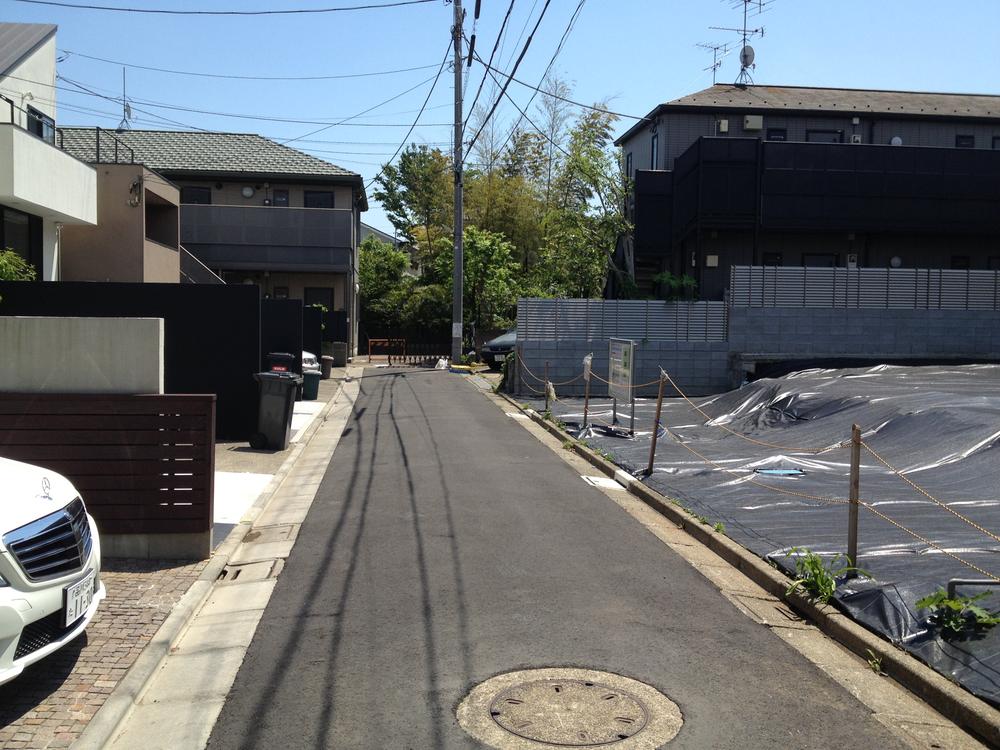 Local photos, including front road. Local (May 2013) Shooting