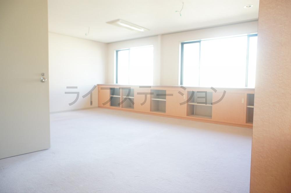 Non-living room. Local (November 26, 2013) Shooting