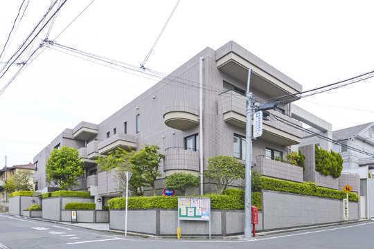 Local appearance photo. Profound feeling drifts appearance nestled comfortably in the low-rise