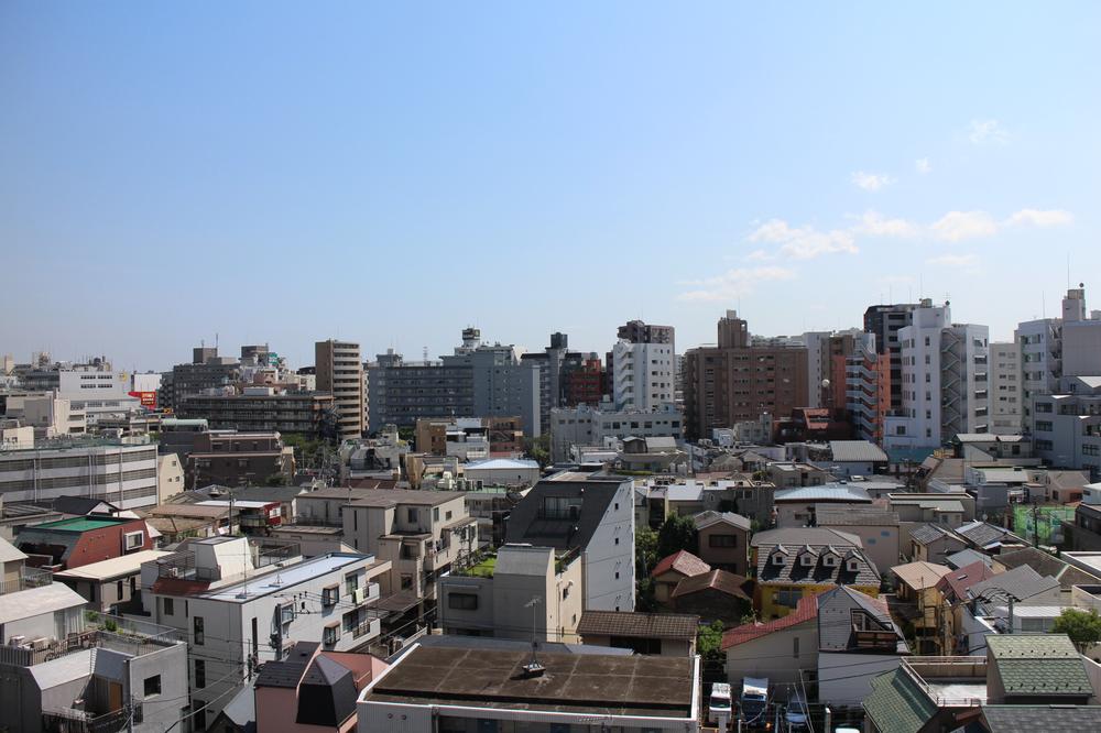 View photos from the dwelling unit. View from local (08 May 2013) Shooting