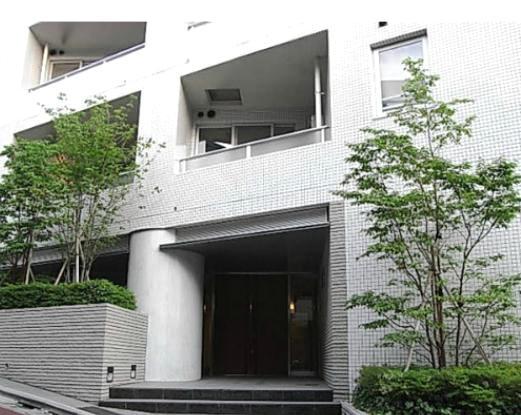 Entrance. ~ Than Brillia condominium catalog