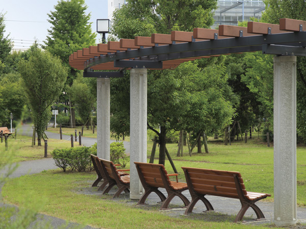 Surrounding environment. Komaba field park (a 10-minute walk / About 730m)