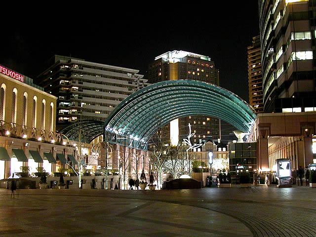 Shopping centre. To Ebisu Garden Place 562m