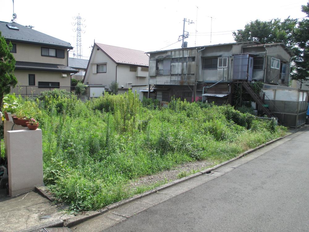 Local photos, including front road. Local (August 2013) Shooting