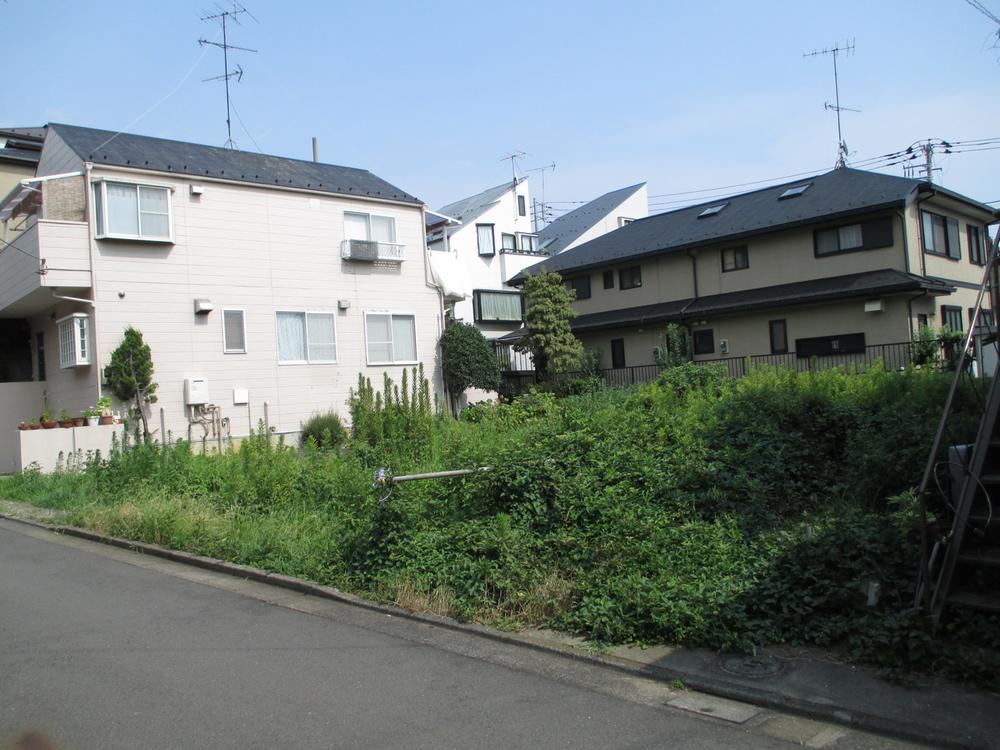 Local photos, including front road. Local (August 2013) Shooting