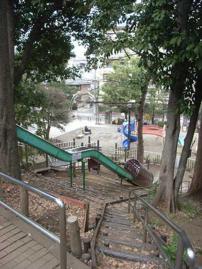 park. 360m to ward Nakane park