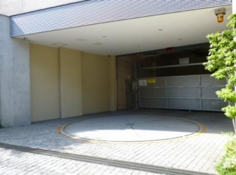 Parking lot