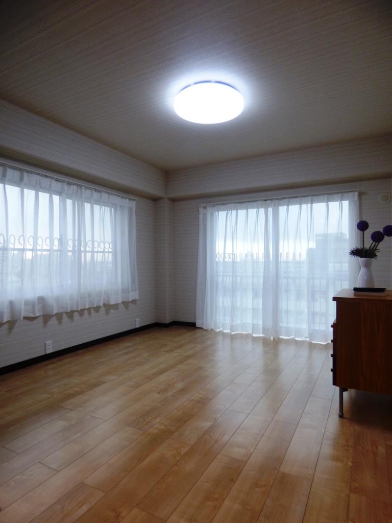 Non-living room. Western-style 6.8 Pledge